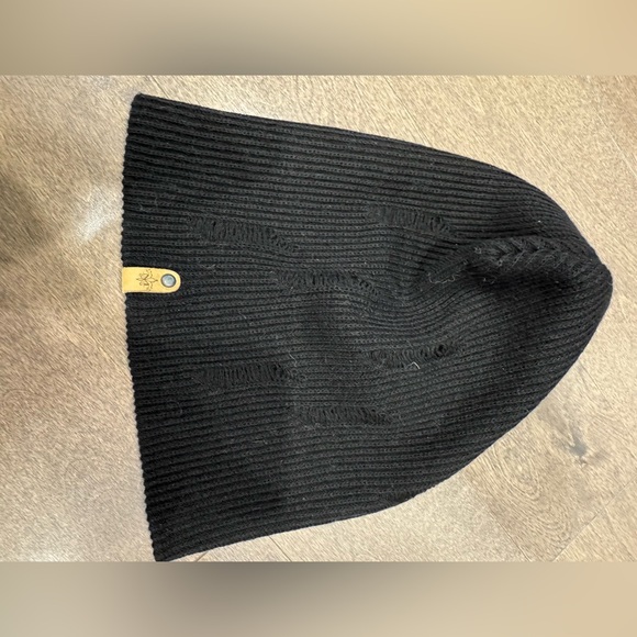 Mackage beanie black hat - Picture 2 of 2